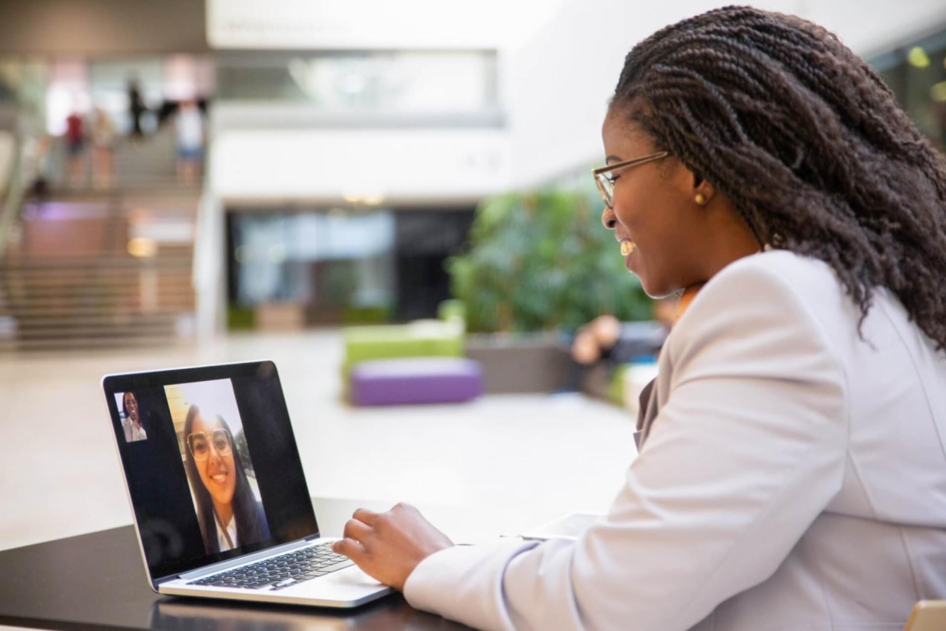 Graphiques circulaires illustrant la répartition optimale d'un budget familial