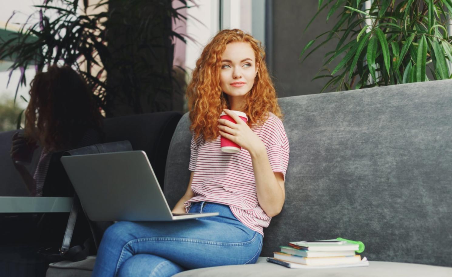 Espace de travail calme et confidentiel pour discussions financières